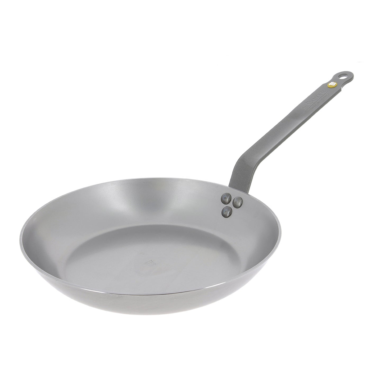 Non-stick De Buyer Mineral B frying pan for easy food release and cleaning